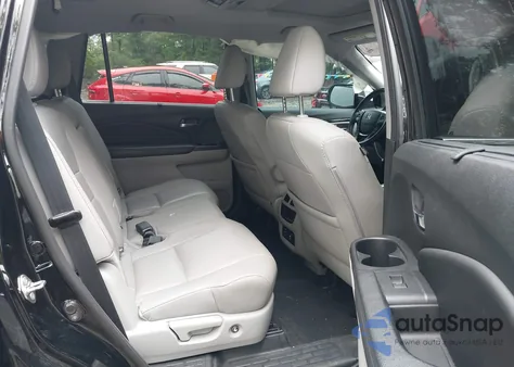 2017 Honda Pilot Touring из США, поврежденный, VIN 5FNYF5H92HB018918